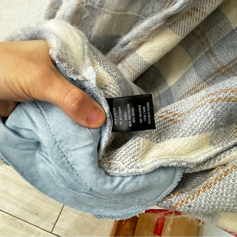 Miss Lola Blue Plaid Long Line Side Slit Fuzzy Button Down Shacket Jacket M/L - Picture 9 of 12